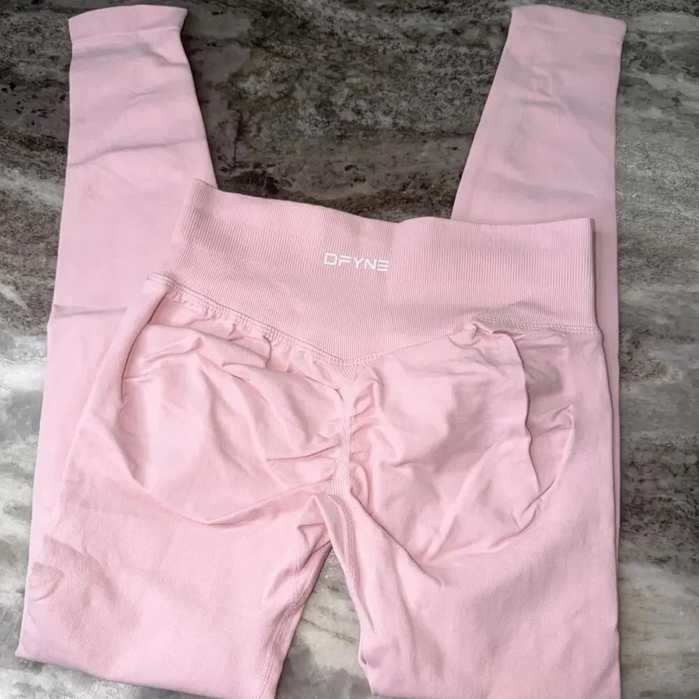 NWOT DFYNE Womens Impact High Stretch Leggings Small Pink Scrunch Butt (Am28)